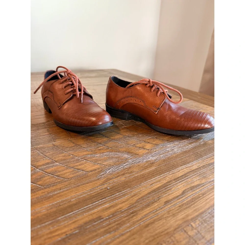 Kenneth Cole Boys Cognac Leather Straight Line Cap Toe Dress Shoes Size 12 Kids